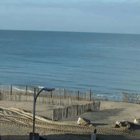 Fort-mahon : Superbe T2 A 2 Pas De La Avec Parking Prive - Fr-1-482-15 * Fort-Mahon-Plage